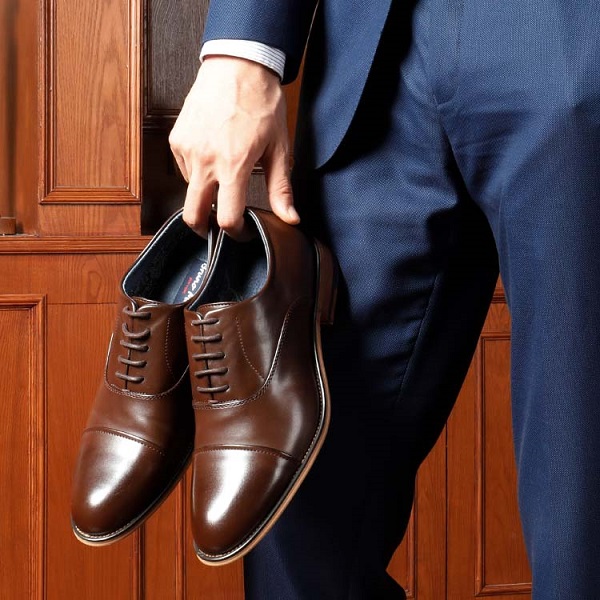 How to Wear Black Pants with Brown Shoes  The Trend Spotter