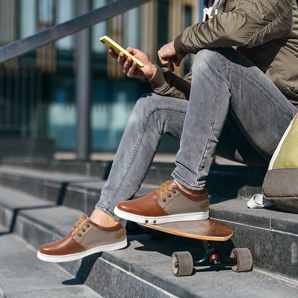 16 Best Casual Shoes for Men Who Wants to Look Chic