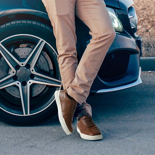 6 Best Sneakers to Wear with Chinos for Men-Bruno Marc