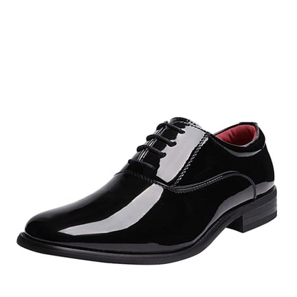 Do I need to wear patent leather shoes with a tuxedo? - The Suit Spot